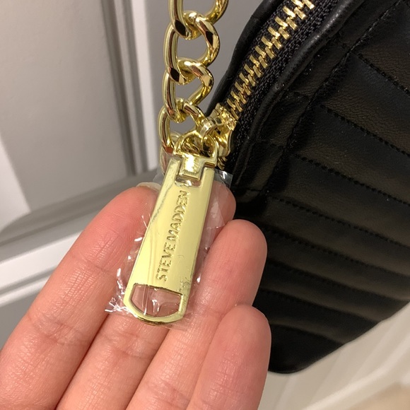 Steve Madden Chevron Leather Crossbody Bag - Picture 6 of 16